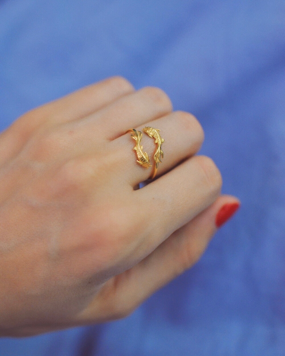 KOI, ring